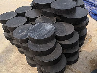 广陵区板式橡胶支座由若干层橡胶片与薄钢板经加压硫化